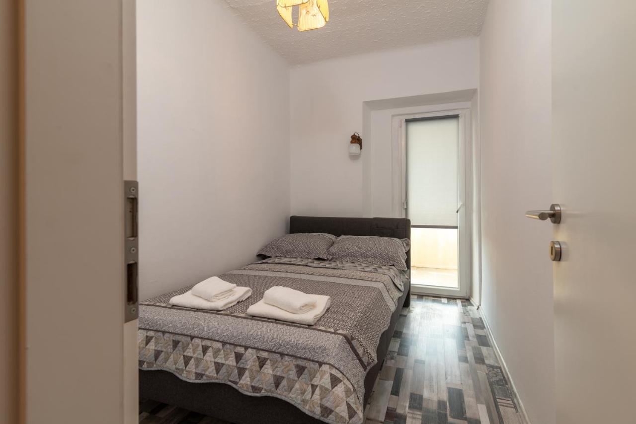 Studio Apartman Duje トロギール エクステリア 写真