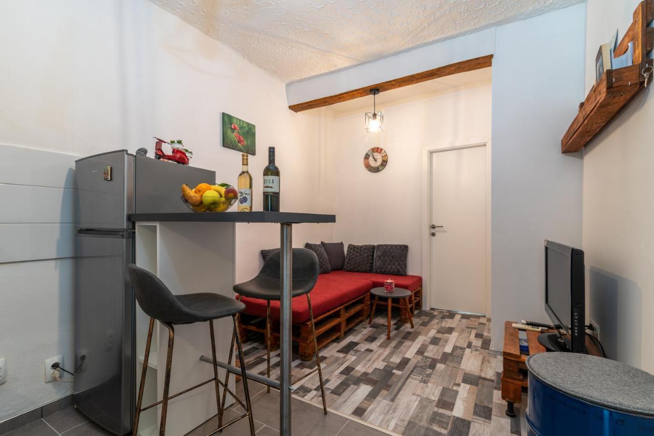 Studio Apartman Duje トロギール エクステリア 写真