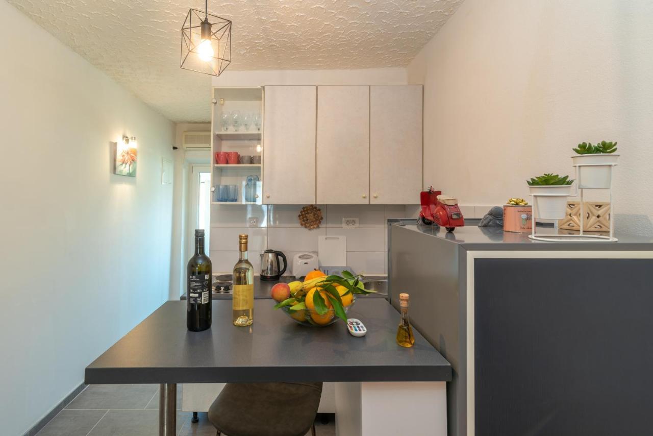 Studio Apartman Duje トロギール エクステリア 写真